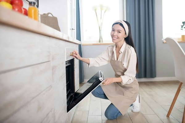 Can You Incorporate a Pinafore Dress into a Workwear Outfit Without Looking Childish?